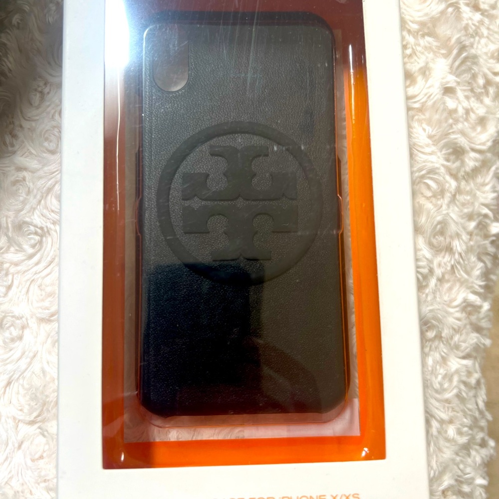 NWT Tory Burch X/CS OS phone case